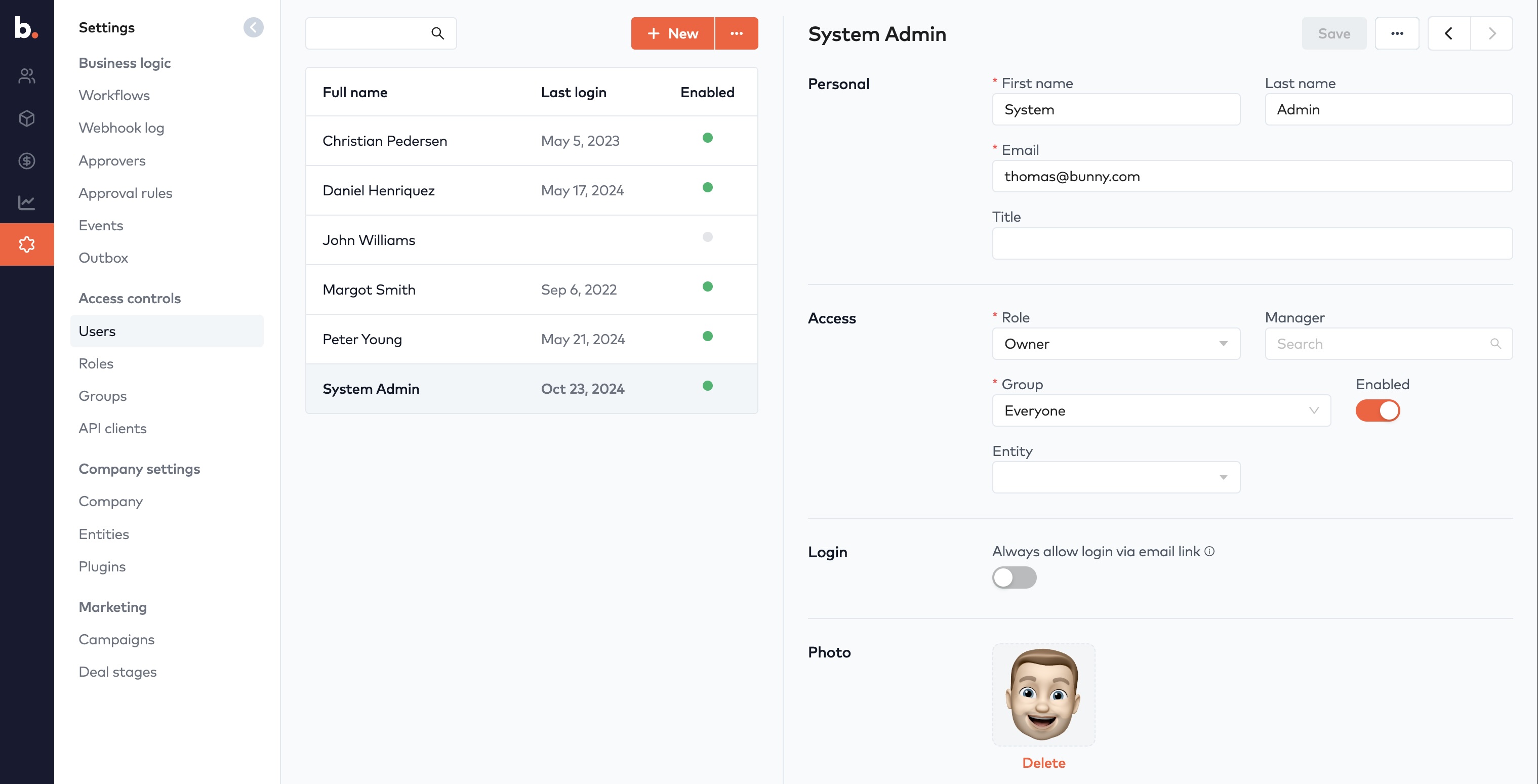 Compact Users table with the selected user's form shown alongside it